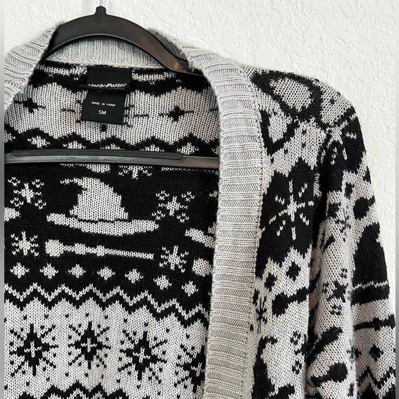 Hot Topic | Harry Potter Cozy Cardigan - Picture 1 of 4